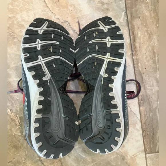 Brooks Adrenaline Gts 18 Sneakers - Picture 8 of 8